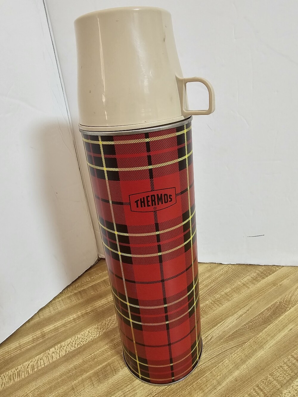 Lot of 2 Vintage 1964 King Seeley Thermos No 2442 Red Plaid Quart Bottles VTG